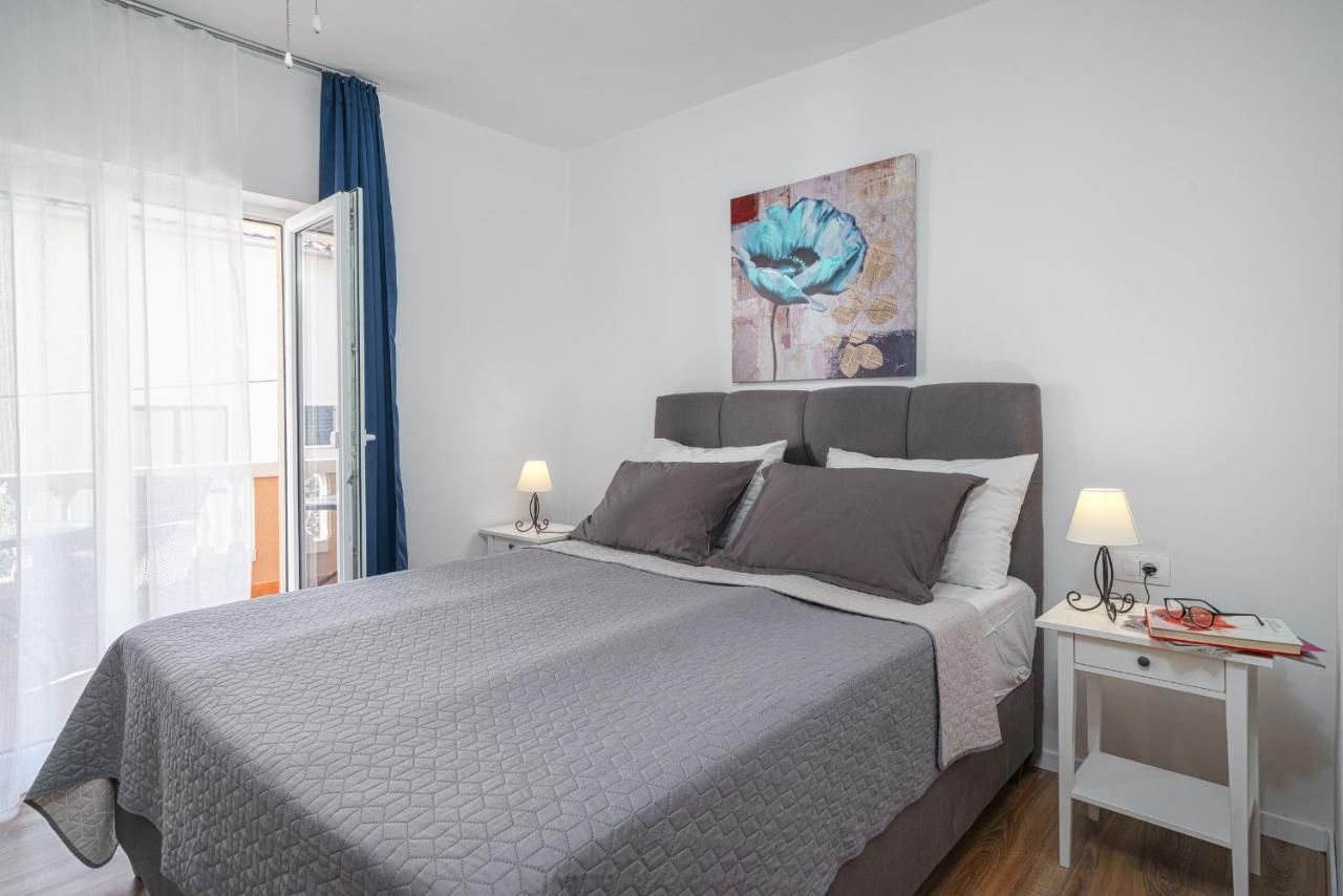 Apartments Vesna Vodice Esterno foto
