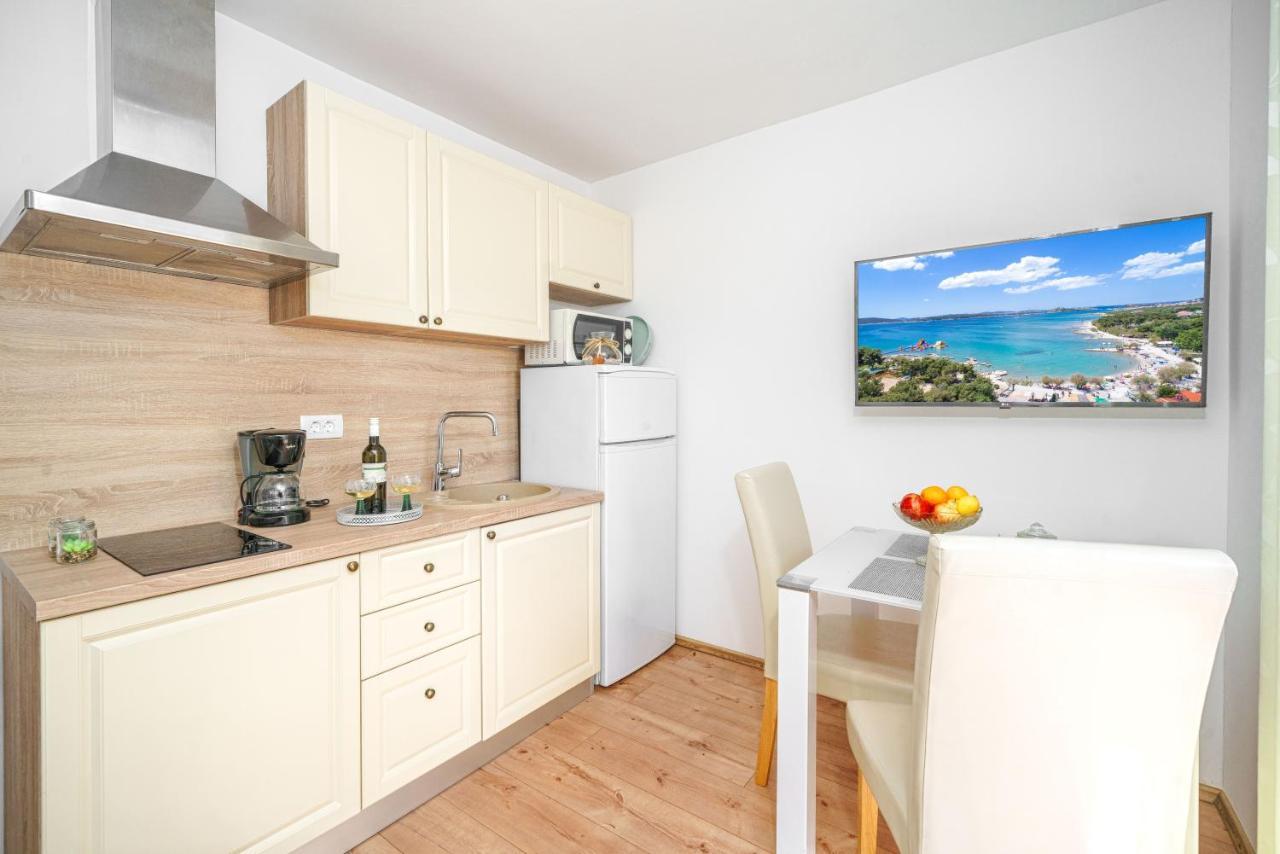 Apartments Vesna Vodice Esterno foto