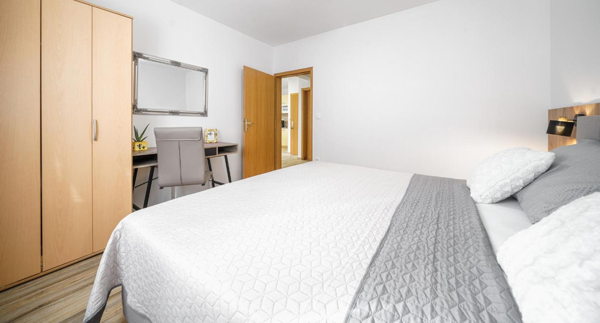 Apartments Vesna Vodice Esterno foto